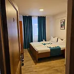 Vendégház Casa Coralia