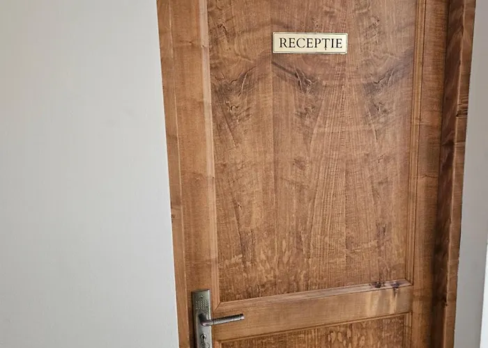 Konukevi Casa Coralia *